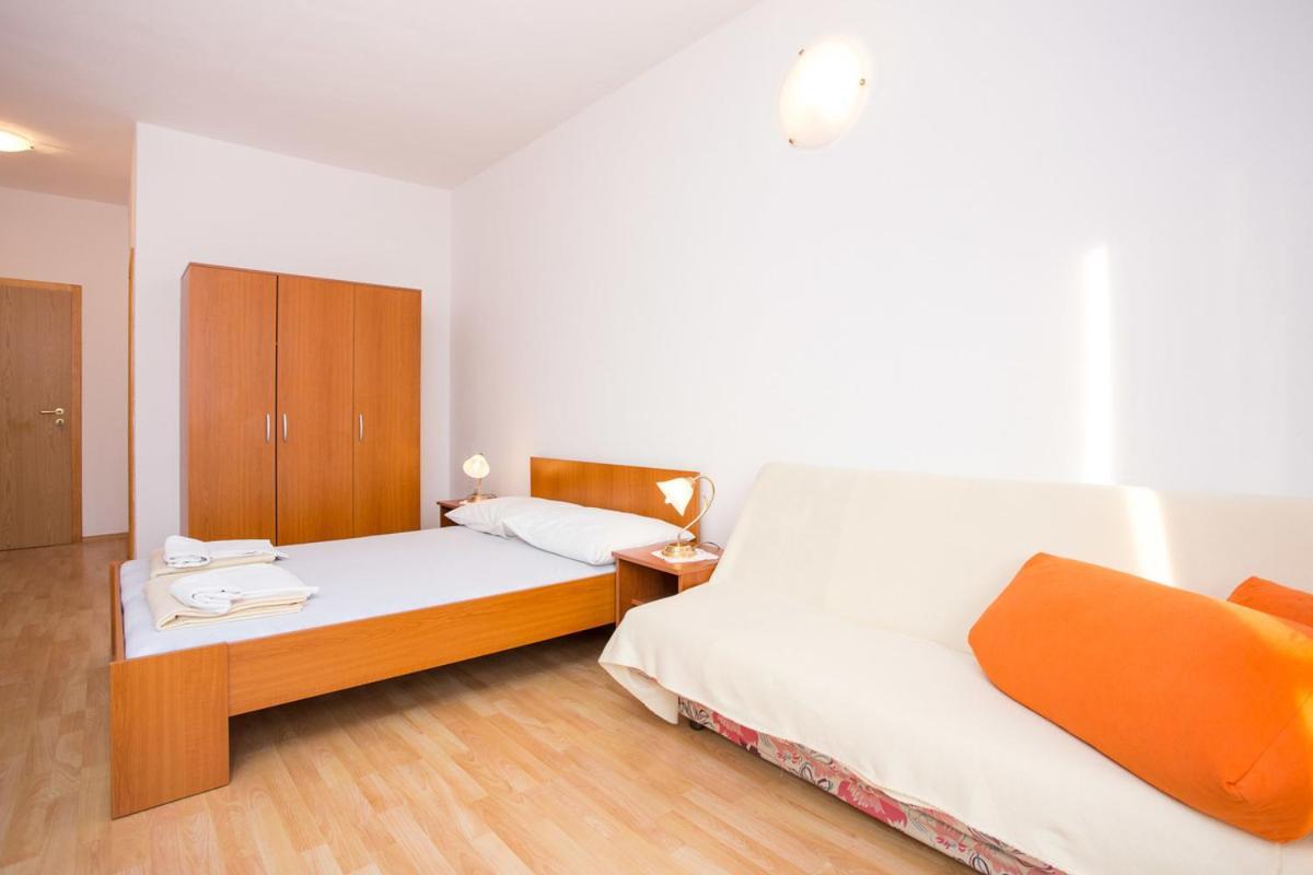 Apartments Adriatic 3 セルツェ 部屋 写真